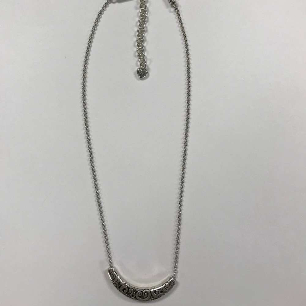 Brighton necklace Single small curve design